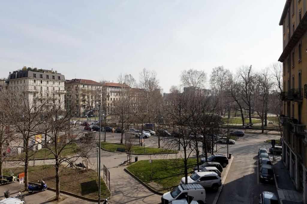 Lovely Flat With Park View ミラノ エクステリア 写真