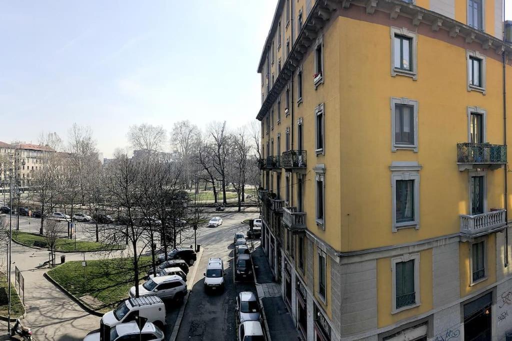 Lovely Flat With Park View ミラノ エクステリア 写真